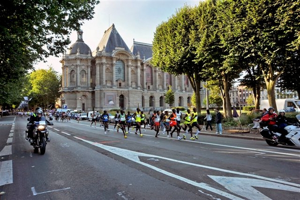 Le semi-marathon passe par le boulevard de La Liberté