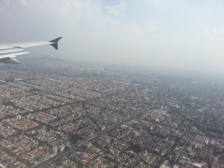Vue sur Mexico depuis l'avion
